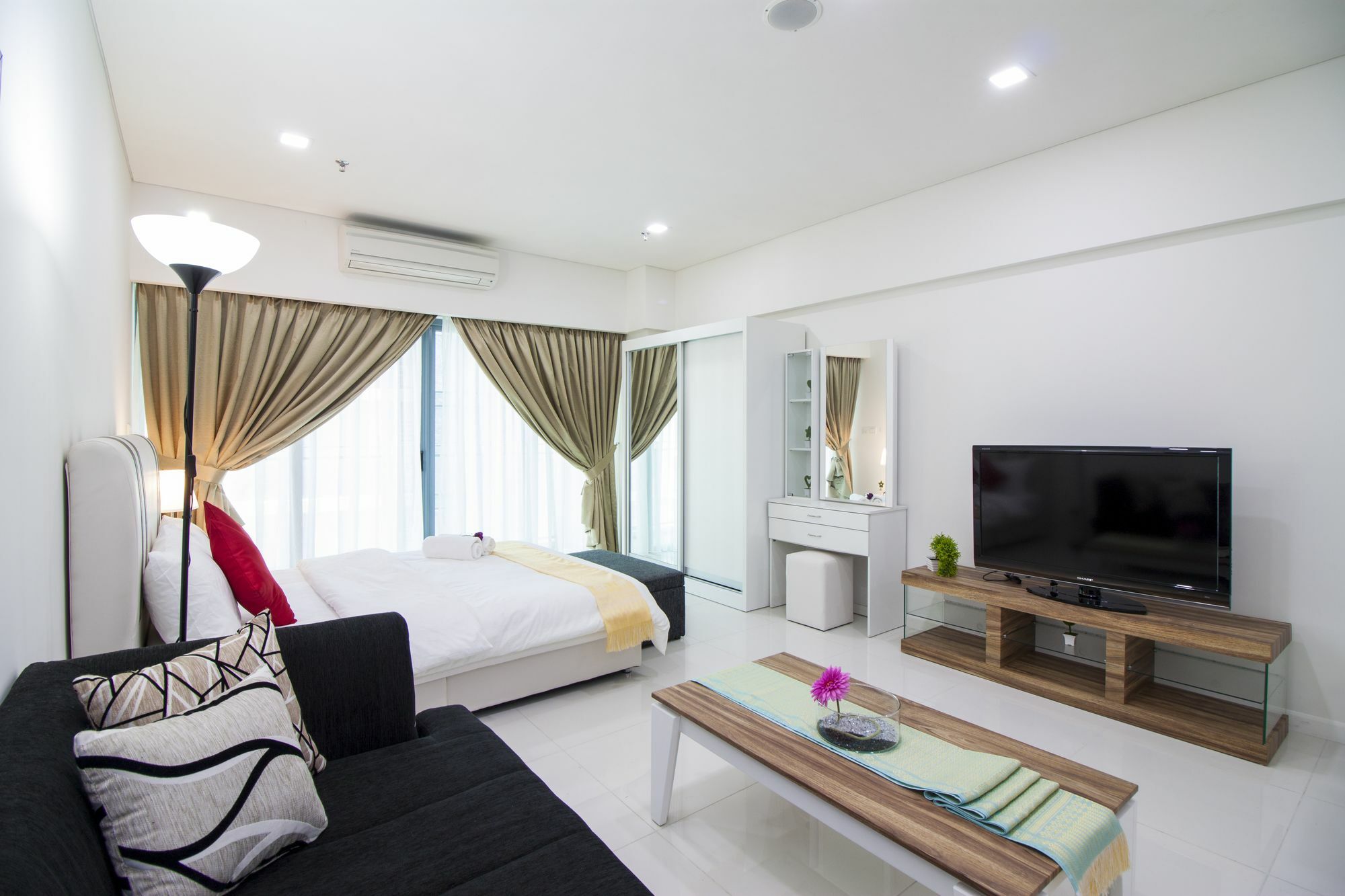 Summer Suites By Plush Kuala Lumpur Exteriör bild