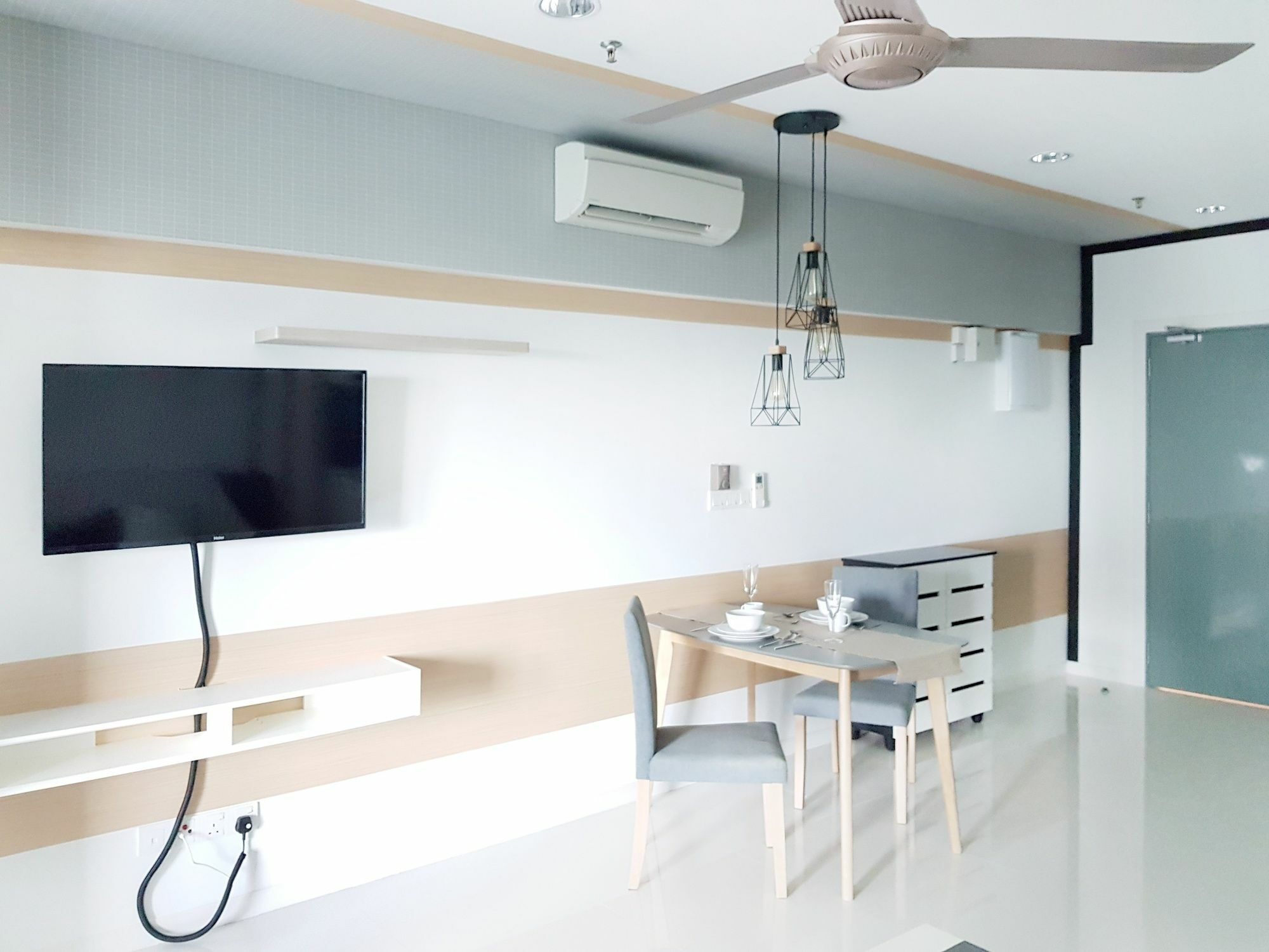 Summer Suites By Plush Kuala Lumpur Exteriör bild